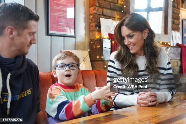 Catherine, Princess of Wales Grayson Stevenson and his dad, Mark Stevenson , in the Arnos Arms during a visit to "Dadvengers", a community for dads...