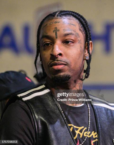 Salvage Rapper 95 Photos & High Res Pictures - Getty Images