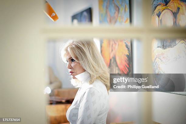 Adam Lear 29 Amanda Lear Evolution Stock Photos, High-Res Pictures, and Images ...
