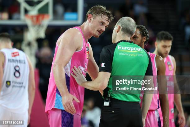 Finn Delany of the Breakers speaks to the referee during the round five NBL match between New Zealand Breakers and Adelaide 36ers at Spark Arena, on...