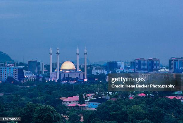 abuja national mosque - abuya fotografías e imágenes de stock