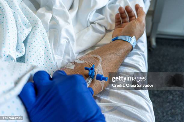 Iv In My Hand Iv Hand Photos and Premium High Res Pictures - Getty Images