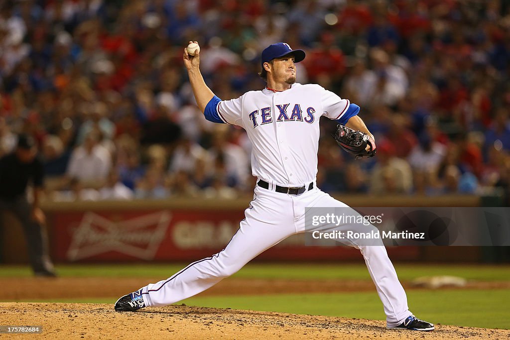 Los Angeles Angels of Anaheim v Texas Rangers