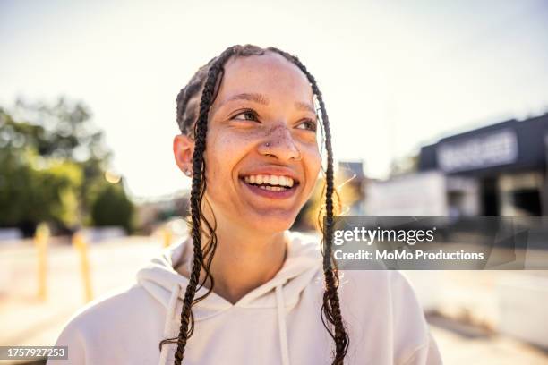 18,395 Smiley (Rapper) Stock Photos, High-Res Pictures, and Images ...