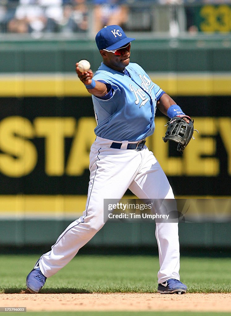 Detroit Tigers v Kansas City Royals