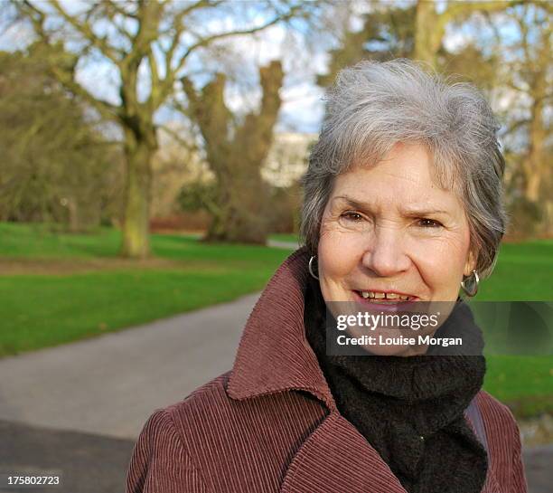 72 Female 72 Year Old Woman Fotografías e imágenes de stock - Getty Images
