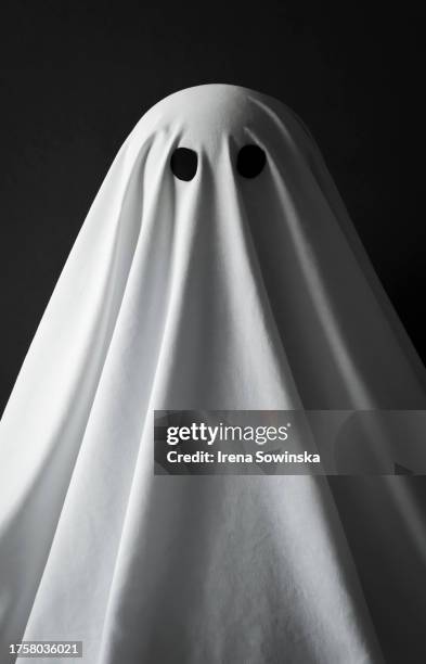 halloween ghost - fantasma foto e immagini stock