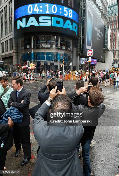 General view during the Million Dollar Listings Los Angeles" castmembers ringing the closing bell at the NASDAQ MarketSite on August 8, 2013 in New...