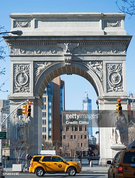 washington square arch, new york city, usa - washington square park stock pictures, royalty-free photos & images