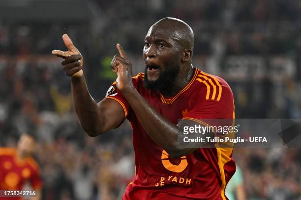 Romelu Lukaku of AS Roma celebrates after scoring the team's second goal during the UEFA Europa League 2023/24 match between AS Roma and SK Slavia...