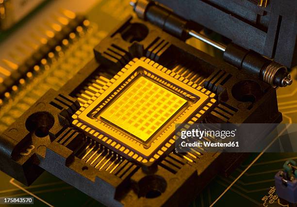 microchip with fuel cells, close up - fuel cell stock pictures, royalty-free photos & images