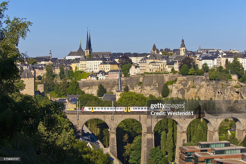 Germany, Saarland, Train, viaduct, cityscape, Luxemburg City