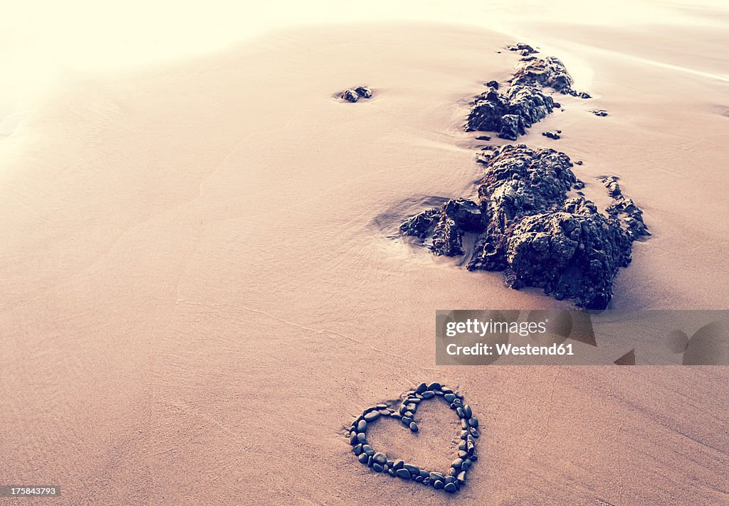 Portugal, Beach of Ponta Ruiva with heart of stones