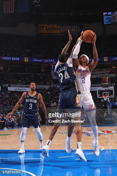 Shai Gilgeous-Alexander of the Oklahoma City Thunder shoots the ball during the game against the New Orleans Pelicans on November 1, 2023 at Paycom...