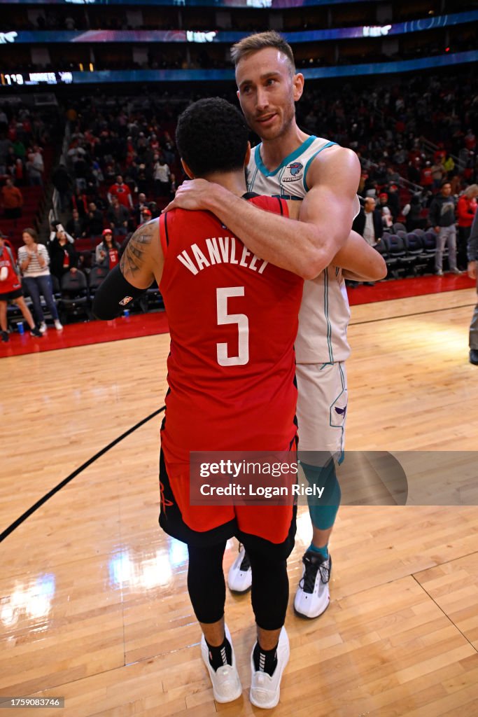 Hornets Rockets 2002 Gordon Hayward of the Charlotte Hornets and Fred VanVleet of the ...