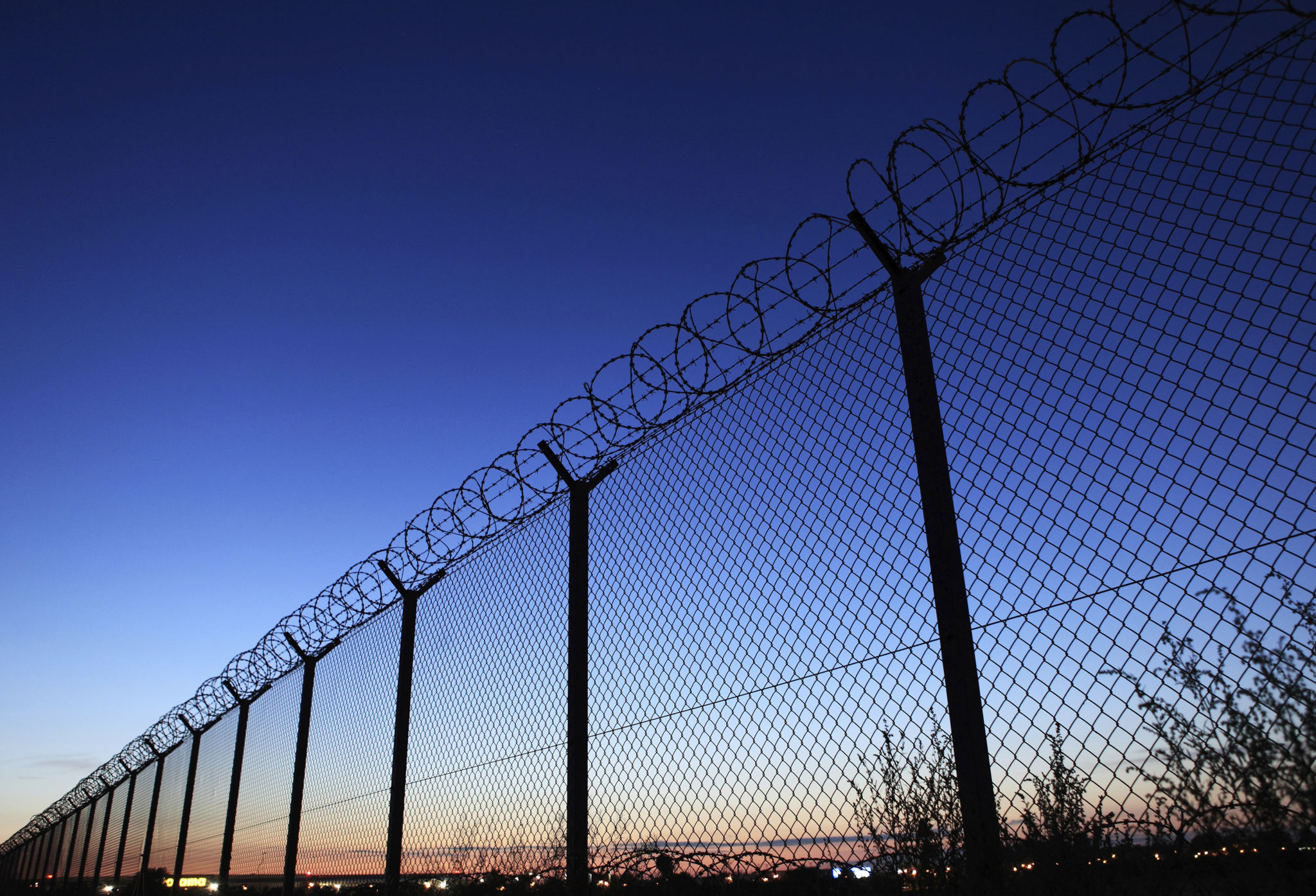 secure yard fence