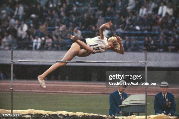 Iolanda Balas of Romania competes in the Women's High Jump Final during the Tokyo Olympic at the National Stadium on October 15, 1964 in Tokyo, Japan.