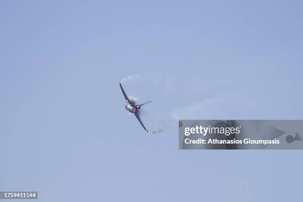 Greek Air Force F-16 jet performing a low pass fly over Thessaloniki city on October 27, 2023 in Thessaloniki, Greece. The national 'Oxi Day'...