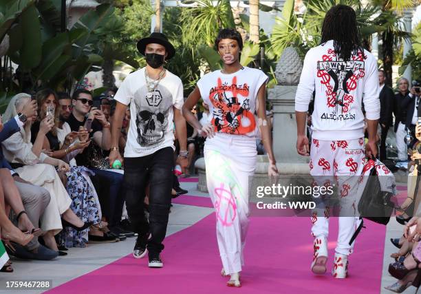 Alec Monopoly and Winnie Harlow on the catwalk