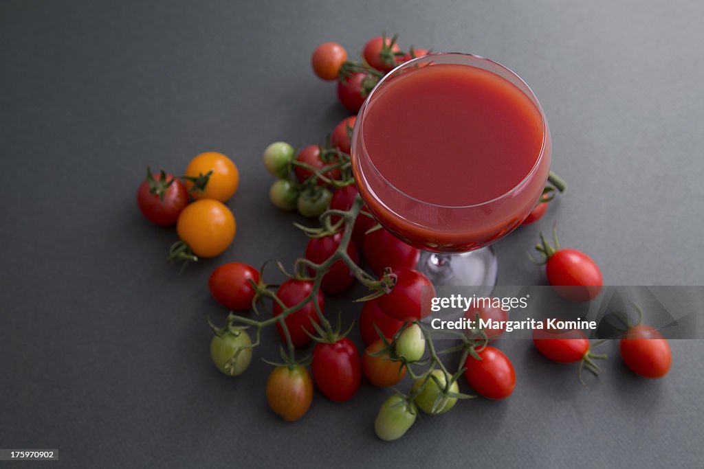 Organic tomato juice