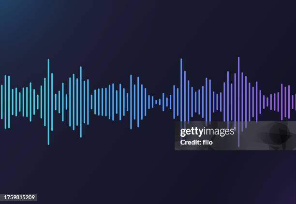 illustrazioni stock, clip art, cartoni animati e icone di tendenza di audio line podcast sound wave form gradient - apparecchiatura di registrazione del suono