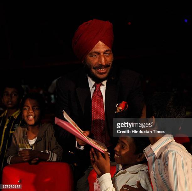22 Indian Olympian Milkha Singh Photos and Premium High Res Pictures -  Getty Images