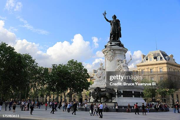 place de la republique - place de la republique paris fotografías e imágenes de stock