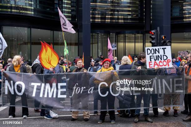 Different Language Protest 4,436 Peace In Different Languages Stock Photos, High-Res Pictures, and ...