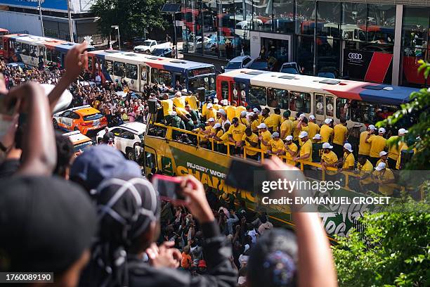 Springboks Rugby Bus 292 Rugby Tour Bus Stock Photos, High-Res Pictures, and Images - Getty ...