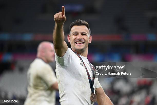 Danny Care of England acknowledges the fans following the team's victory during the Rugby World Cup France 2023 Bronze Final match between Argentina...