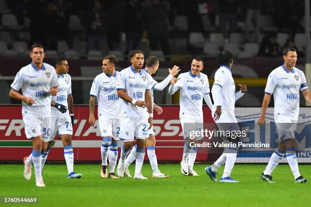 Arijon Ibrahimovic of Frosinone celebrates after scored the opening goal during the Coppa Italia match between Torino and Frosinone at Stadio...