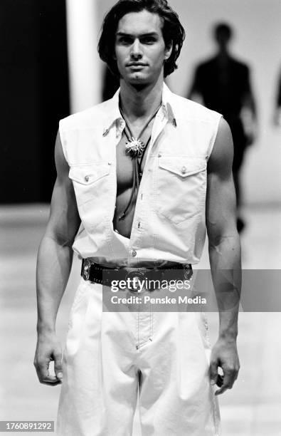 826 Supermodel Marcus Schenkenberg Stock Photos High Res Pictures And 826-supermodel-marcus-schenkenberg-stock-photos-high-res-pictures-and