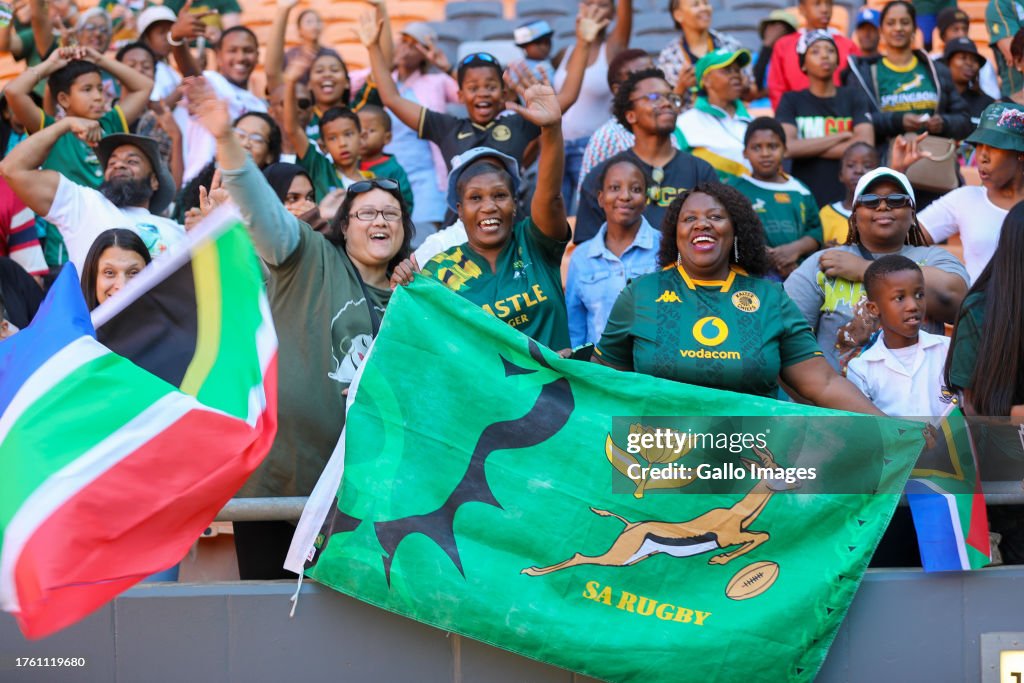 Springoks Rugby Tour The fans during the Springbokss Rugby World Cup Trophy Tour at FNB ...