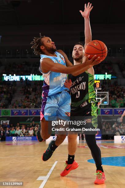 Parker Jackson-Cartwright of the Breakers drives at the basket during the round five NBL match between South East Melbourne Phoenix and New Zealand...