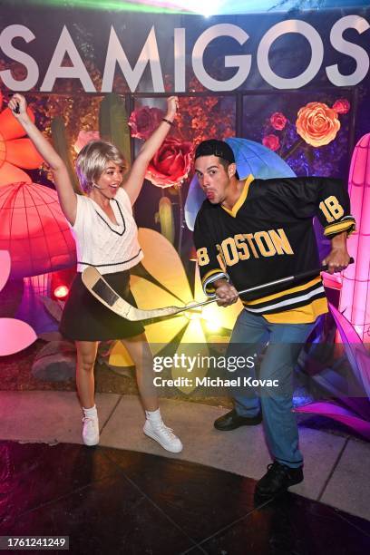 Sarah Hyland Photos and Premium High Res Pictures - Getty Images