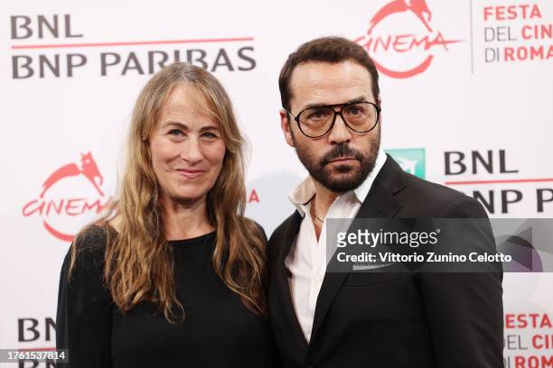 Director Shira Piven and Jeremy Piven attend a photocall for the movie "The Performance" during the 18th Rome Film Festival at Auditorium Parco Della...