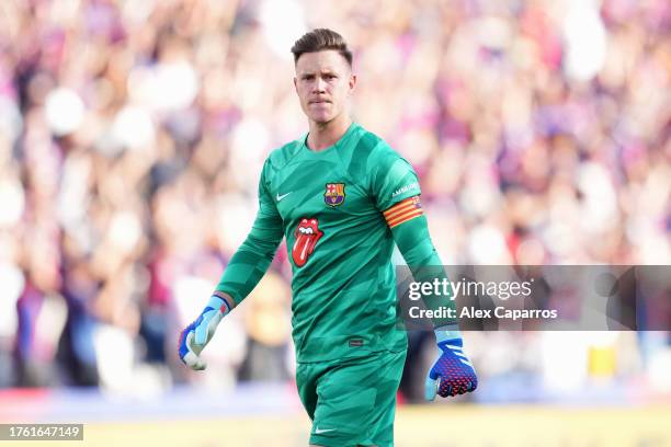 Marc-Andre ter Stegen of FC Barcelona looks on during the LaLiga EA Sports match between FC Barcelona and Real Madrid CF at Estadi Olimpic Lluis...