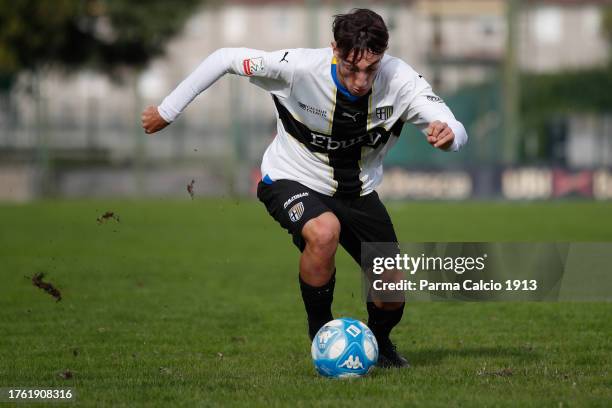 Alessandro Cardinali of Parma in action during the Primavera 2 match between Brescia U19 and Parma Calcio U19 at San Filippo Sports Centre on October...