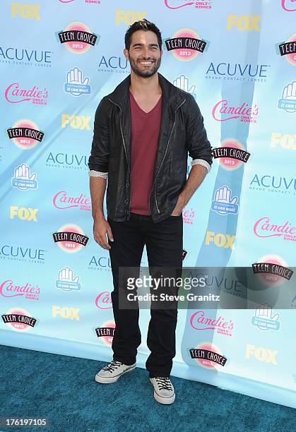 Actor Tyler Hoechlin attends the 2013 Teen Choice Awards at Gibson Amphitheatre on August 11, 2013 in Universal City, California.