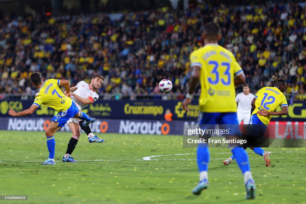 Cadiz CF v Sevilla FC - LaLiga EA Sports