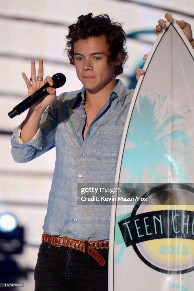 2013 Teen Choice Awards - Roaming Show