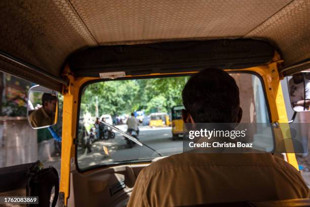 driving an auto - chennai people stock pictures, royalty-free photos & images
