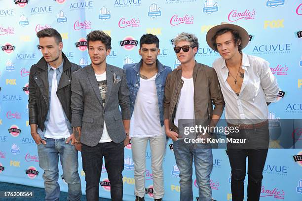 Musicians Liam Payne, Louis Tomlinson, Zayn Malik, Niall Horan and Harry Styles attend the 2013 Teen Choice Awards at Gibson Amphitheatre on August...