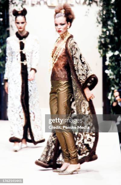 Model Esther Canadas.