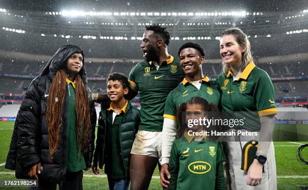 27 Siya Kolisi With His Family Stock Photos, High-Res Pictures, and Images - Getty Images