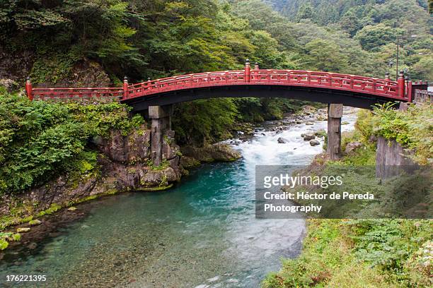 red bridge - nikko stock-fotos und bilder