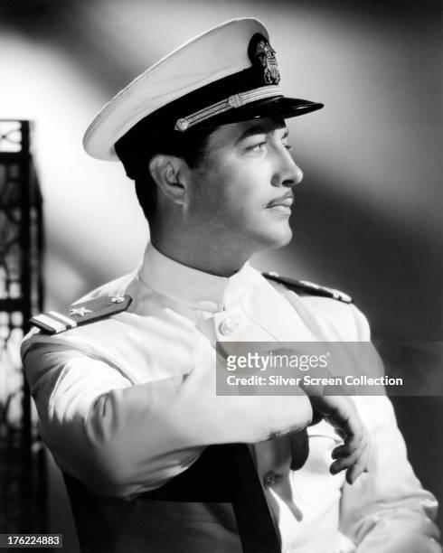 American actor Robert Taylor in military uniform, circa 1940.