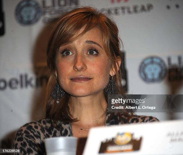 Actress Allison Mack attends Day 3 of Wizard World Chicago Comic Con 2013 held at the Donald E. Stephens Convention Center on August 11, 2013 in...