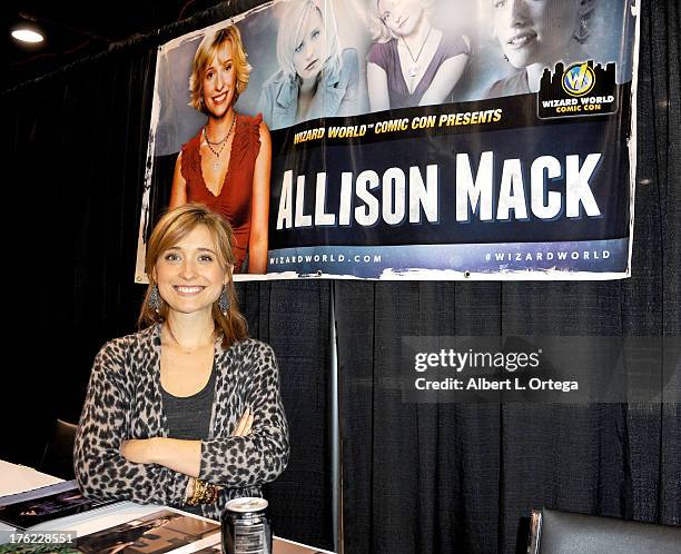 Actress Allison Mack attends Day 3 of Wizard World Chicago Comic Con 2013 held at the Donald E. Stephens Convention Center on August 11, 2013 in...