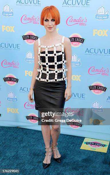 Singer Hayley Williams of Paramore arrives at the 2013 Teen Choice Awards at Gibson Amphitheatre on August 11, 2013 in Universal City, California.